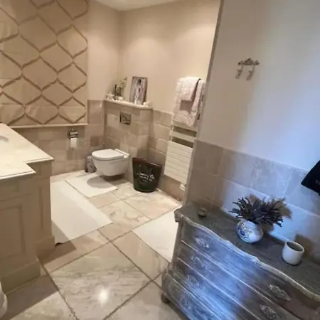 Villa De 6 Chambres Avec Piscine Privee Jardin Clos Et Wifi A A 2 Km De La *